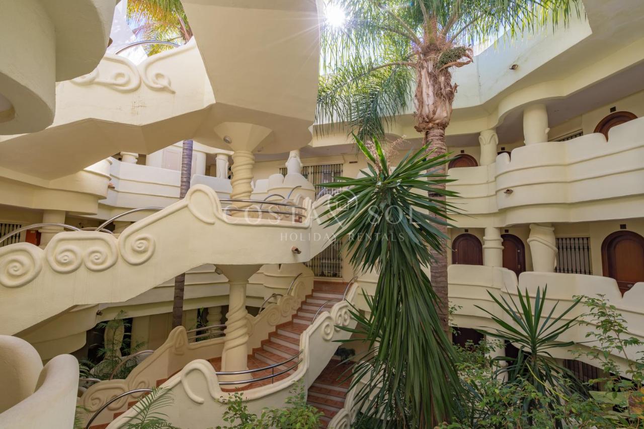 Puerto Marina-Benalmadena Luxury Apartment Dentro De La Isla Exterior foto